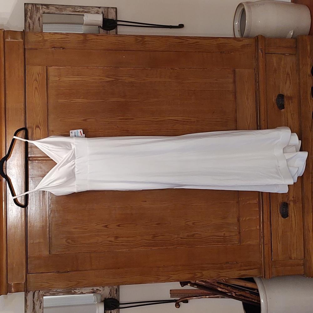 Morgan & Co. White Gown Size S